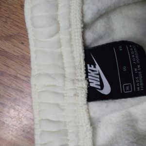 YELLOW NIKE WORKOUT CARGO SHORTS